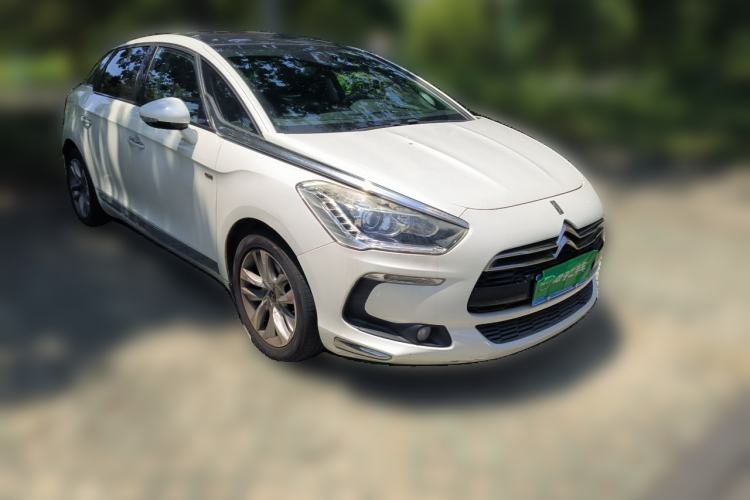 Used DS 5 2013 1.6T Luxury Edition THP200 Front Right 45 Deg