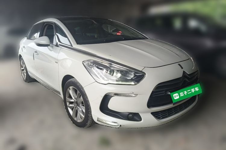 Used DS 5 2013 1.6T Luxury Edition THP160 Front Right 45 Deg
