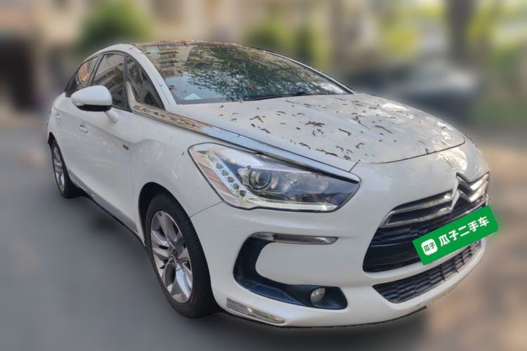Used DS 5 2013 1.6T Luxury Edition THP200 Front Right 45 Deg