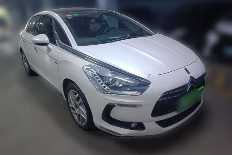 Used DS 5 2013 1.6T Elegant Edition THP160 Front Right 45 Deg