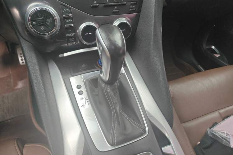 Used DS 5 2013 1.6T Prestige Edition THP200 Gear Lever