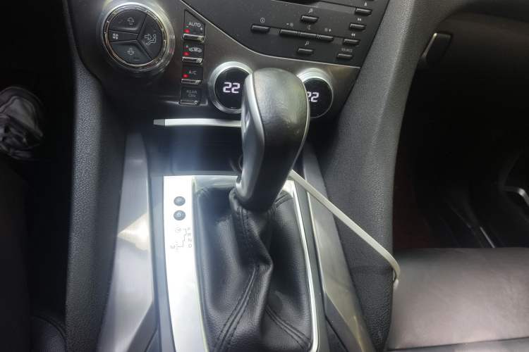 Used DS 5 2013 1.6T Luxury Edition THP200 Gear Lever