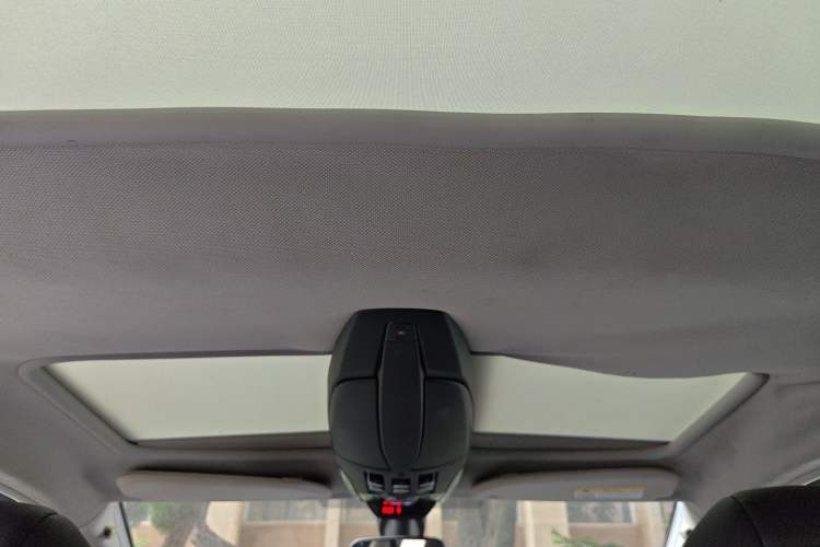 Used DS 5 2013 1.6T Luxury Edition THP200 Headliner