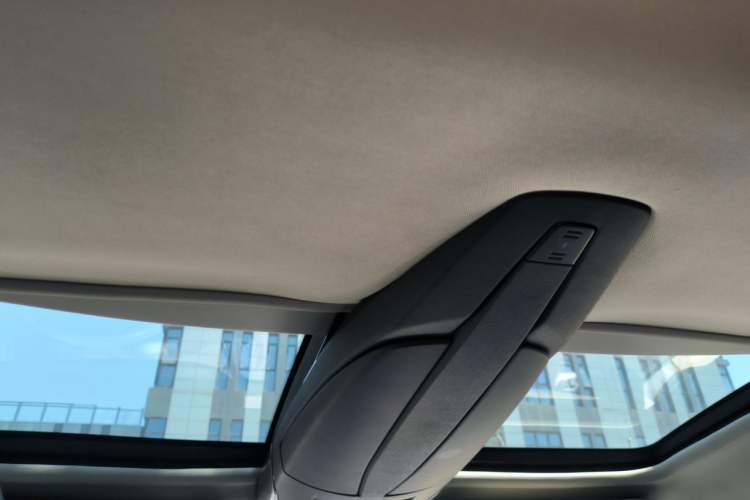 Used DS 5 2013 1.6T Luxury Edition THP200 Headliner