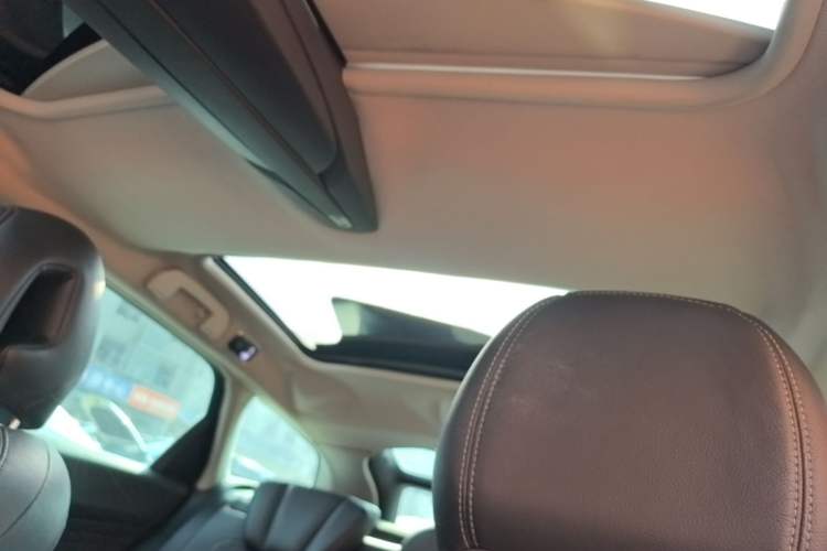 Used DS 5 2013 1.6T Luxury Edition THP160 Headliner