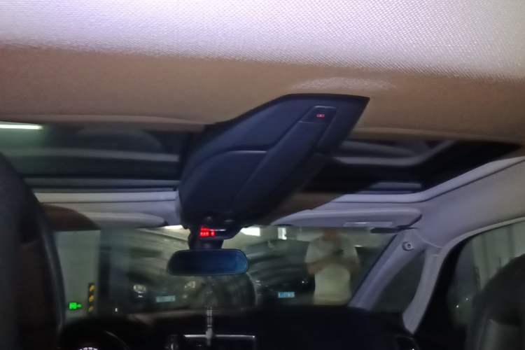 Used DS 5 2013 1.6T Luxury Edition THP160 Headliner