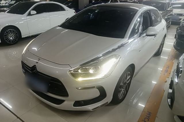 Used DS 5 2013 1.6T Elegant Edition THP200