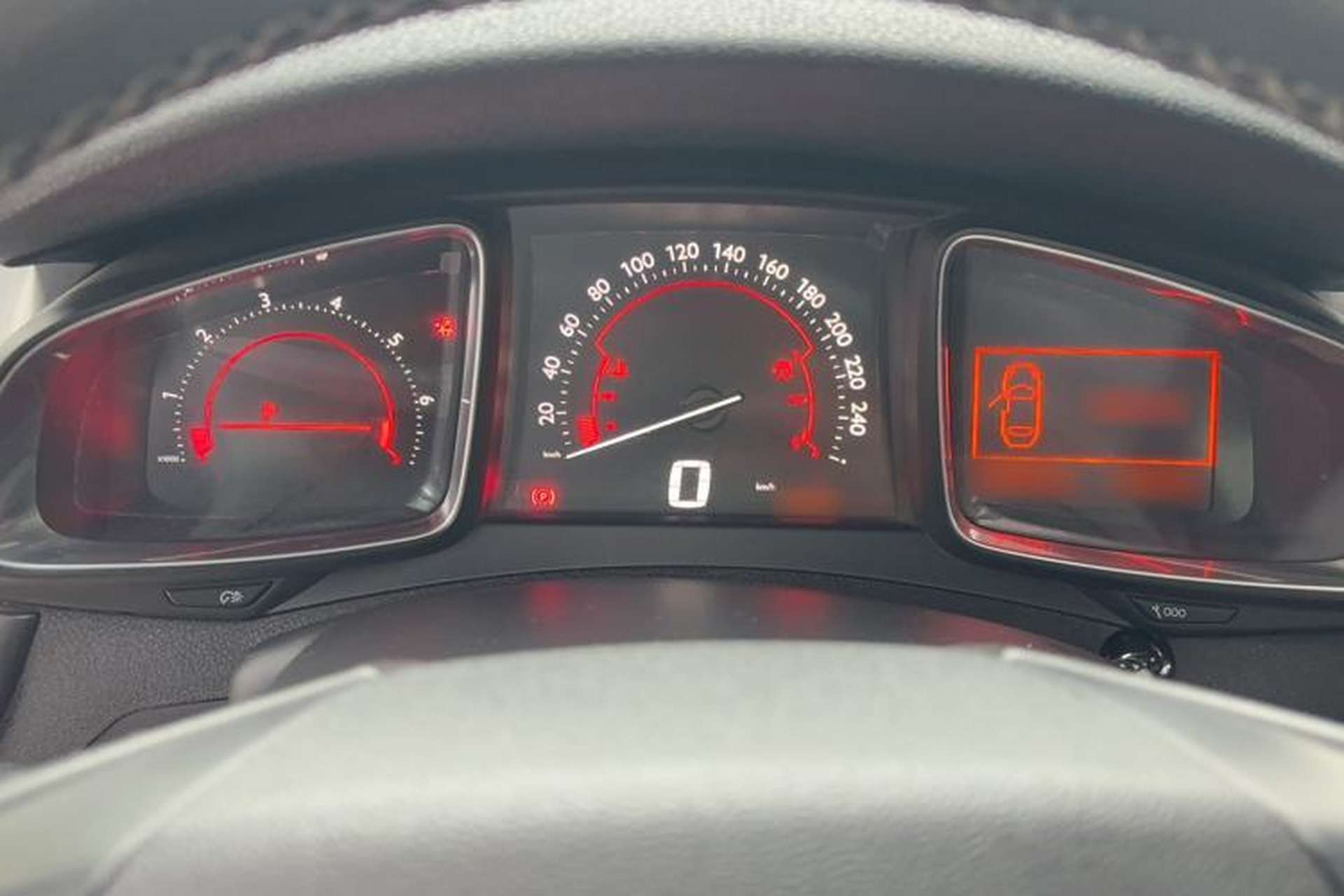 Used DS 5 2013 1.6T Elegant Edition THP160 Instrument Cluster