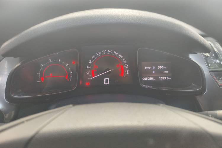 Used DS 5 2013 1.6T Elegant Edition THP200 Instrument Cluster