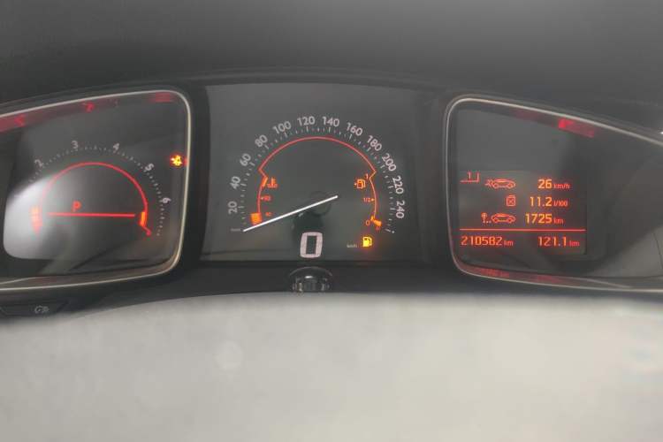 Used DS 5 2013 1.6T Elegant Edition THP200 Instrument Cluster