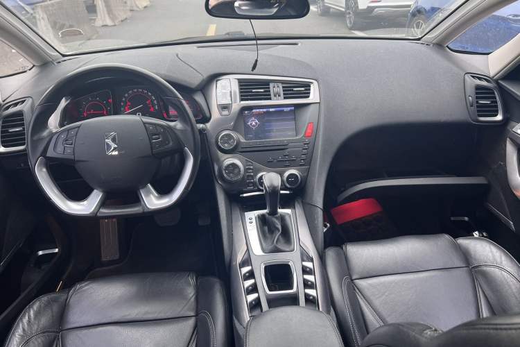 Used DS 5 2013 1.6T Elegant Edition THP160 Interior 1