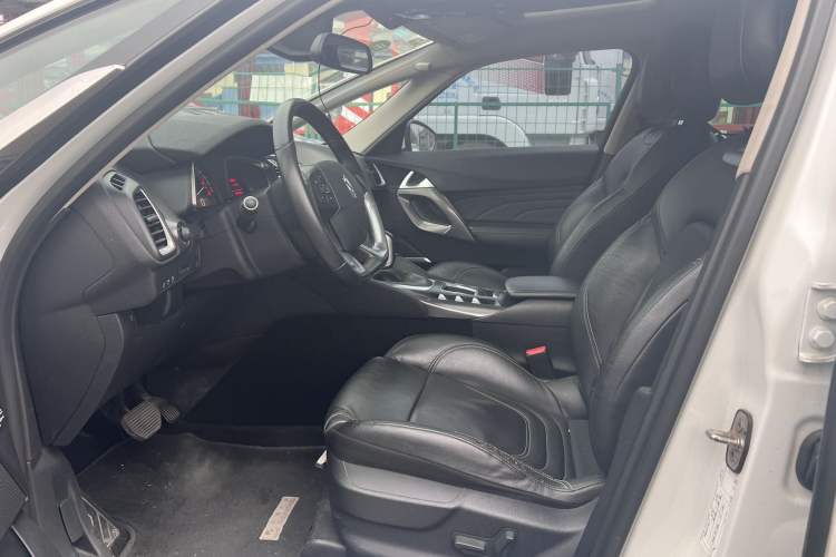 Used DS 5 2013 1.6T Elegant Edition THP160 Interior 3