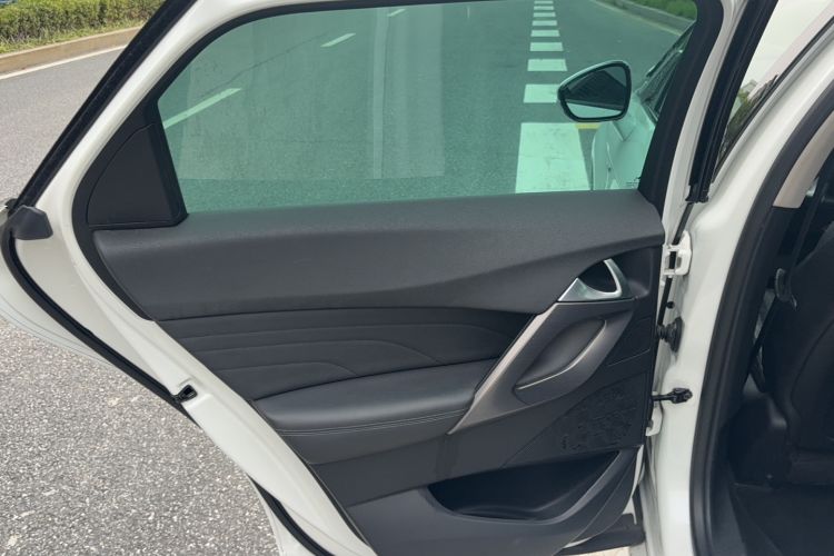 Used DS 5 2013 1.6T Elegant Edition THP160 Interior 4