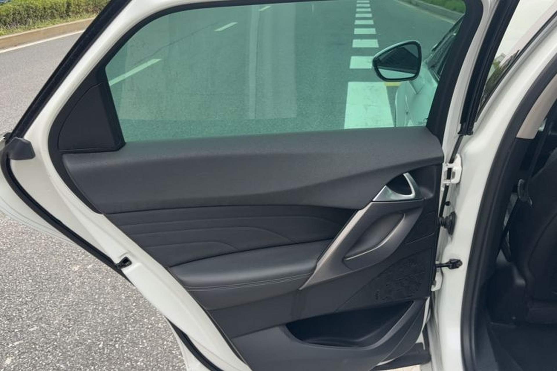 Used DS 5 2013 1.6T Elegant Edition THP160 Interior 4