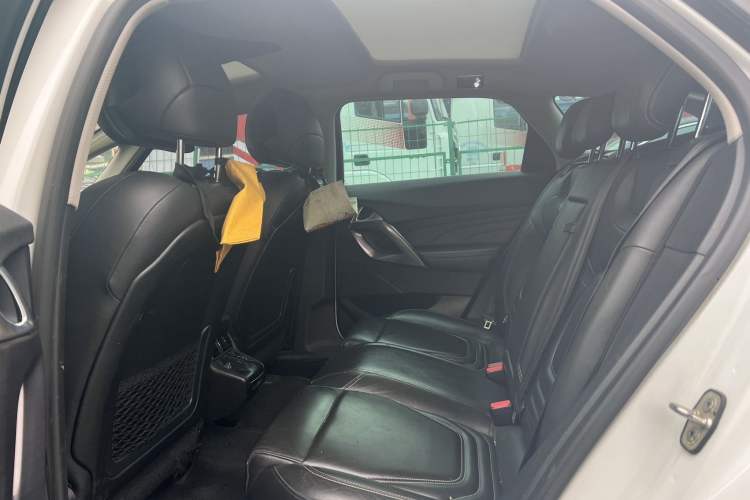Used DS 5 2013 1.6T Elegant Edition THP160 Interior 4