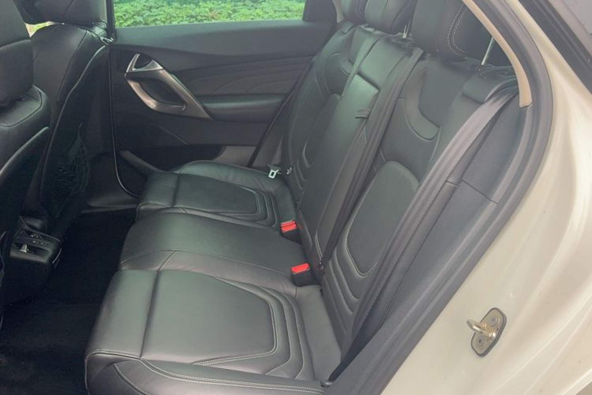 Used DS 5 2013 1.6T Elegant Edition THP160 Interior 5
