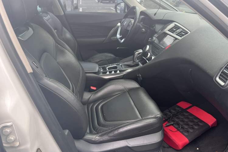 Used DS 5 2013 1.6T Elegant Edition THP160 Interior 5