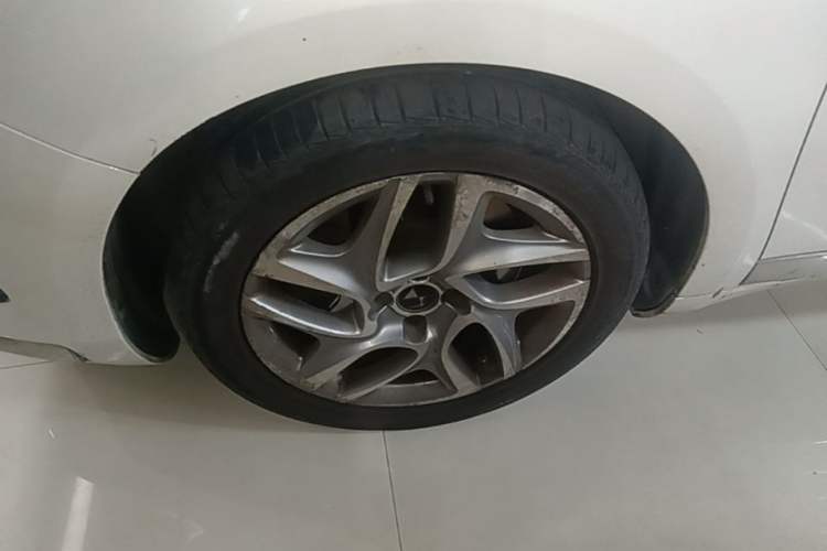 Used DS 5 2013 1.6T Elegant Edition THP200 Left Front Wheel Hub