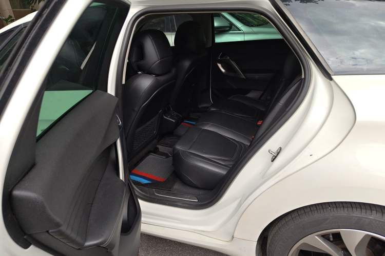 Used DS 5 2013 1.6T Luxury Edition THP200 Left Rear Seat