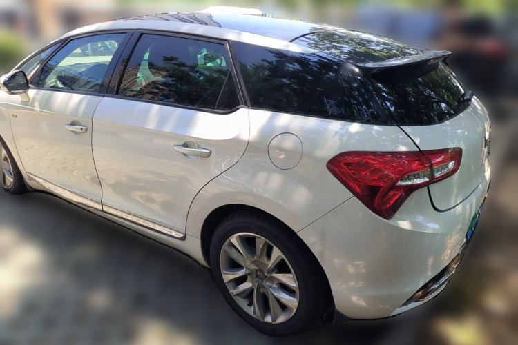 Used DS 5 2013 1.6T Luxury Edition THP200 Rear Left 45 Deg