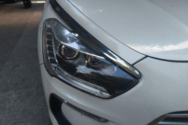 Used DS 5 2013 1.6T Prestige Edition THP200 Right Front Headlight