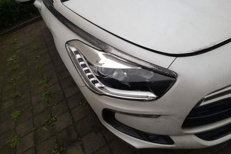 Used DS 5 2013 1.6T Elegant Edition THP160 Right Front Headlight