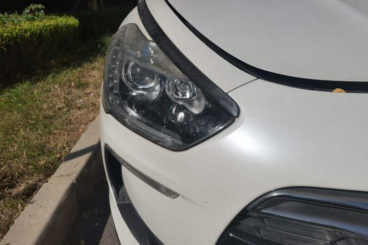 Used DS 5 2013 1.6T Elegant Edition THP160 Right Front Headlight