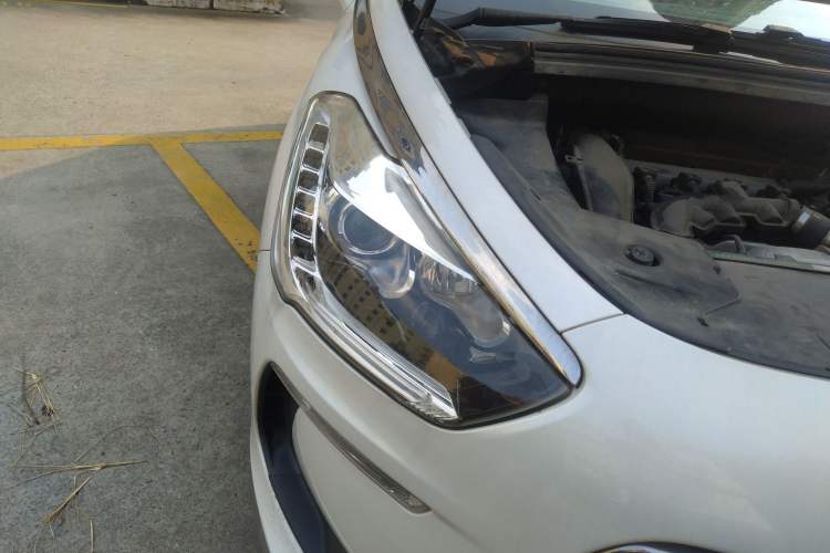 Used DS 5 2013 1.6T Elegant Edition THP160 Right Front Headlight