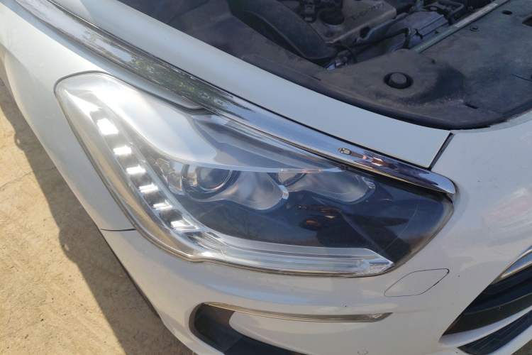 Used DS 5 2013 1.6T Prestige Edition THP200 Right Front Headlight