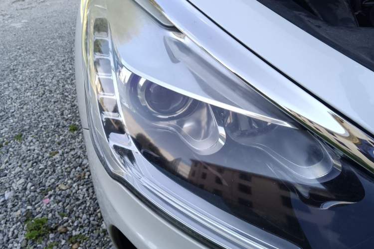 Used DS 5 2013 1.6T Luxury Edition THP160 Right Front Headlight