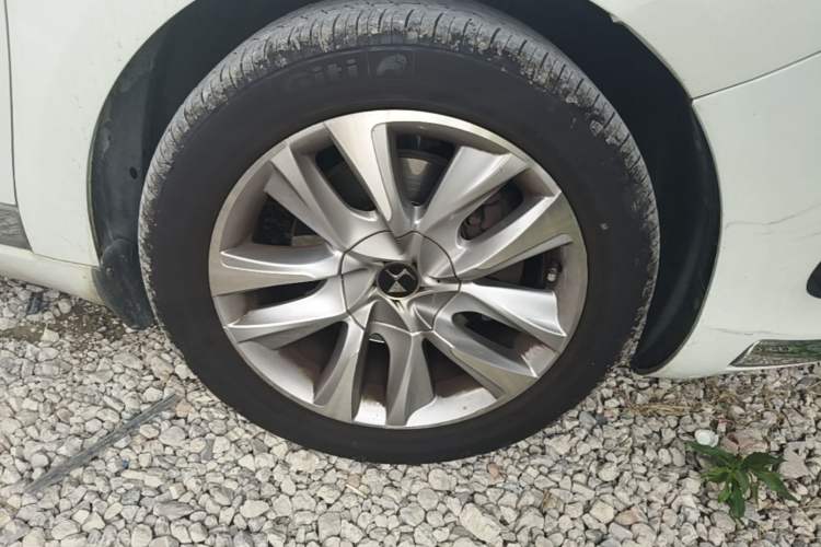 Used DS 5 2013 1.6T Luxury Edition THP160 Right Front Wheel Hub