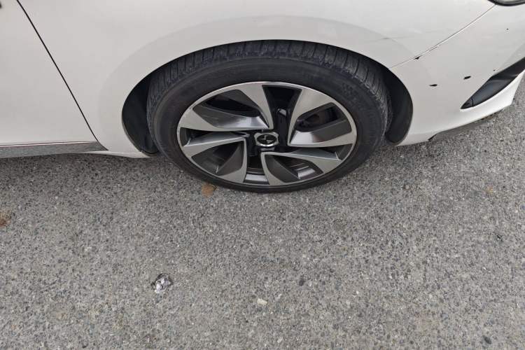 Used DS 5 2013 1.6T Prestige Edition THP200 Right Front Wheel Hub