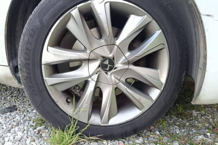 Used DS 5 2013 1.6T Luxury Edition THP160 Right Front Wheel Hub
