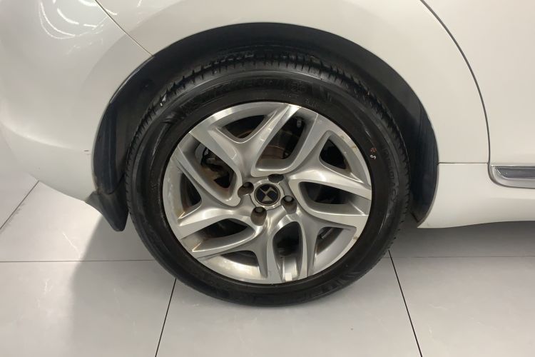 Used DS 5 2013 1.6T Elegant Edition THP160 Right Rear Wheel Hub