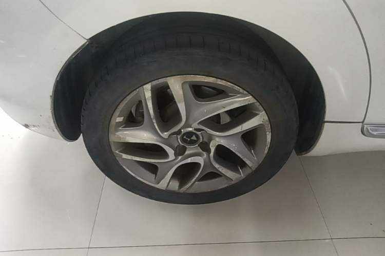 Used DS 5 2013 1.6T Elegant Edition THP200 Right Rear Wheel Hub