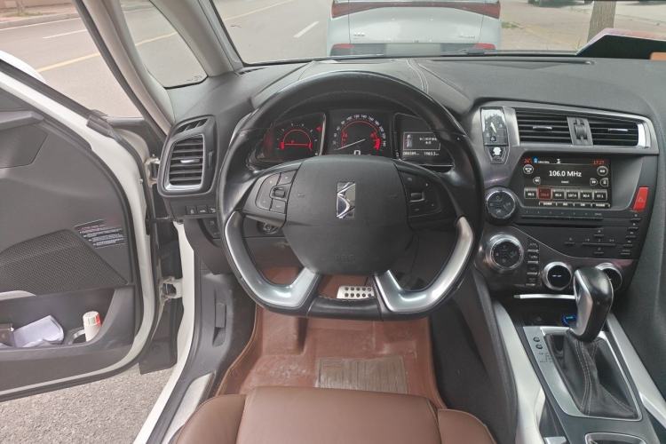 Used DS 5 2013 1.6T Prestige Edition THP200 Steering Wheel