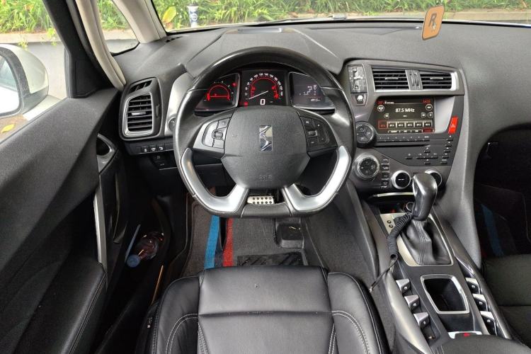 Used DS 5 2013 1.6T Luxury Edition THP200 Steering Wheel