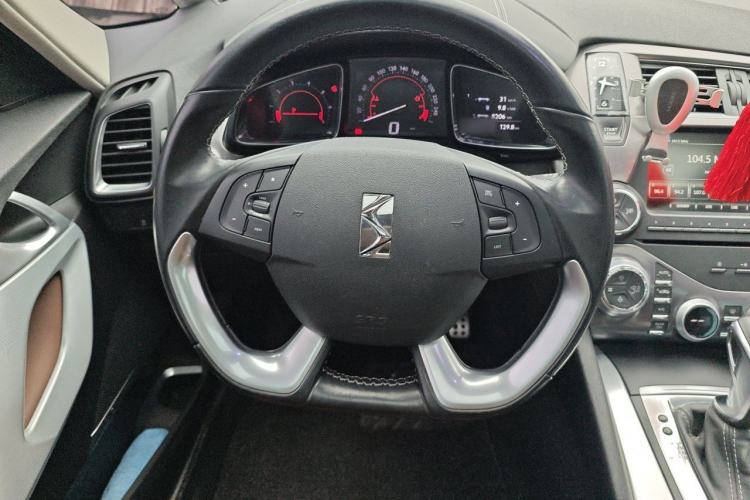 Used DS 5 2013 1.6T Prestige Edition THP200 Steering Wheel