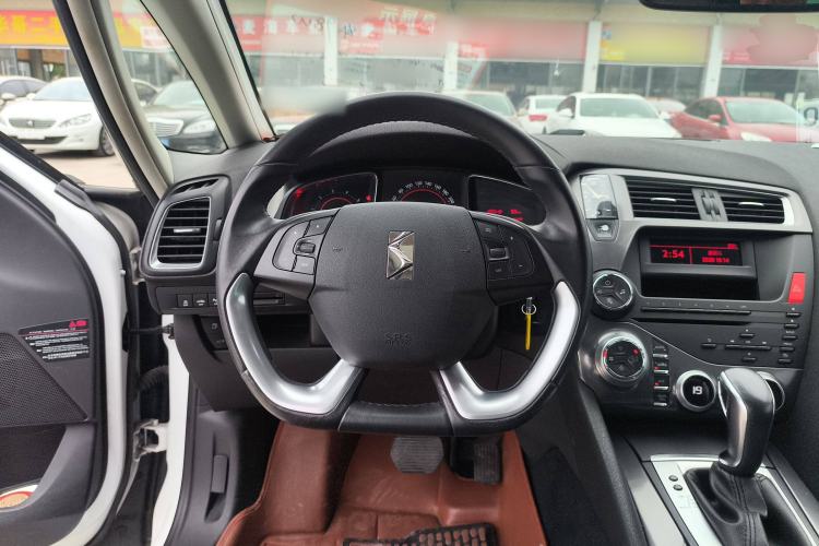 Used DS 5 2013 1.6T Elegant Edition THP160 Steering Wheel