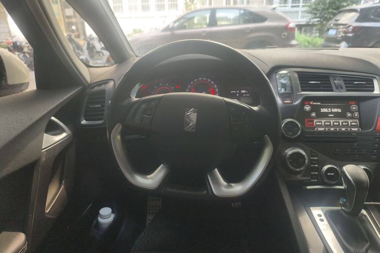 Used DS 5 2013 1.6T Elegant Edition THP200 Steering Wheel