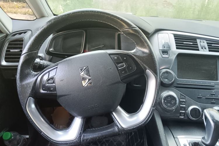 Used DS 5 2013 1.6T Luxury Edition THP160 Steering Wheel