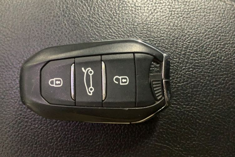 Used DS 5 2013 1.6T Elegant Edition THP160 Vehicle Key