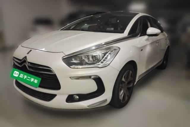 Used DS 5 2013 1.6T Luxury Edition THP160