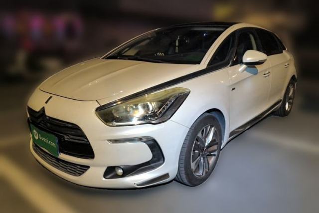 Used DS 5 2013 1.6T Luxury Edition THP160
