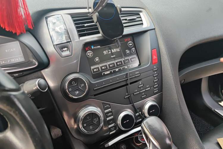 Used DS 5 2014 1.6T Luxury Edition THP160 Audio And AC Panel