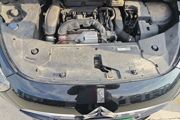 Used DS 5 2014 1.6T Luxury Edition THP160 Engine Bay