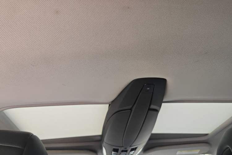 Used DS 5 2014 1.6T Luxury Edition THP160 Headliner