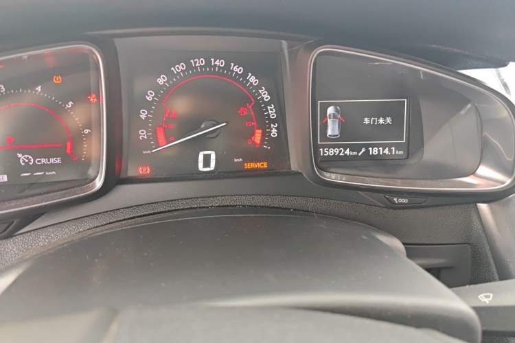 Used DS 5 2014 1.6T Luxury Edition THP160 Odometer Close Up