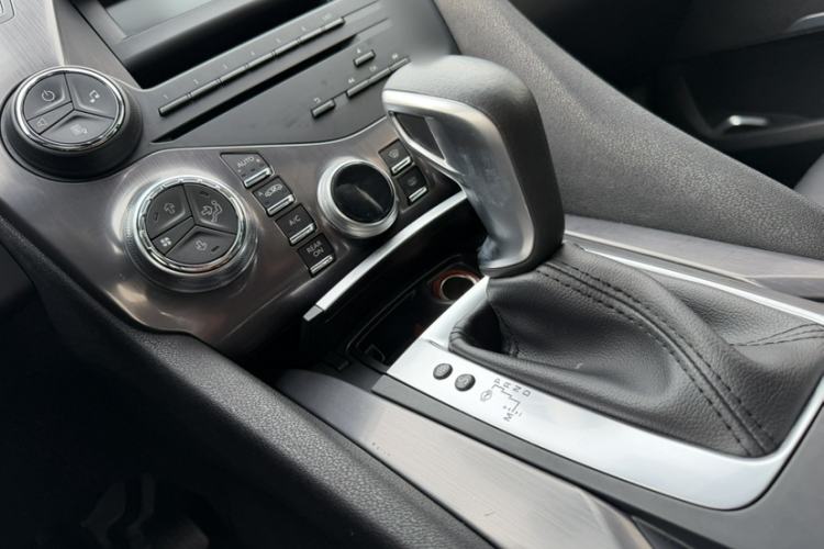 Used DS 5 2014 1.6T Elegant Version THP160 Gear Lever
