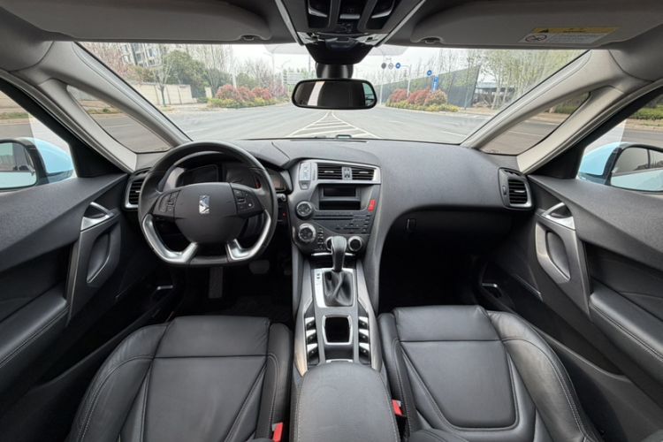 Used DS 5 2014 1.6T Elegant Version THP160 Interior 1